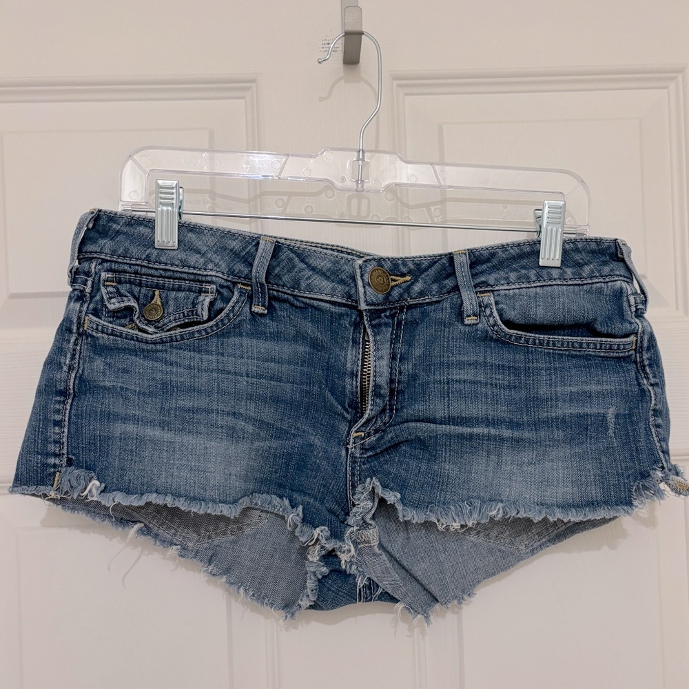 💙 True Religion Joey Cutoff Shorts 💙